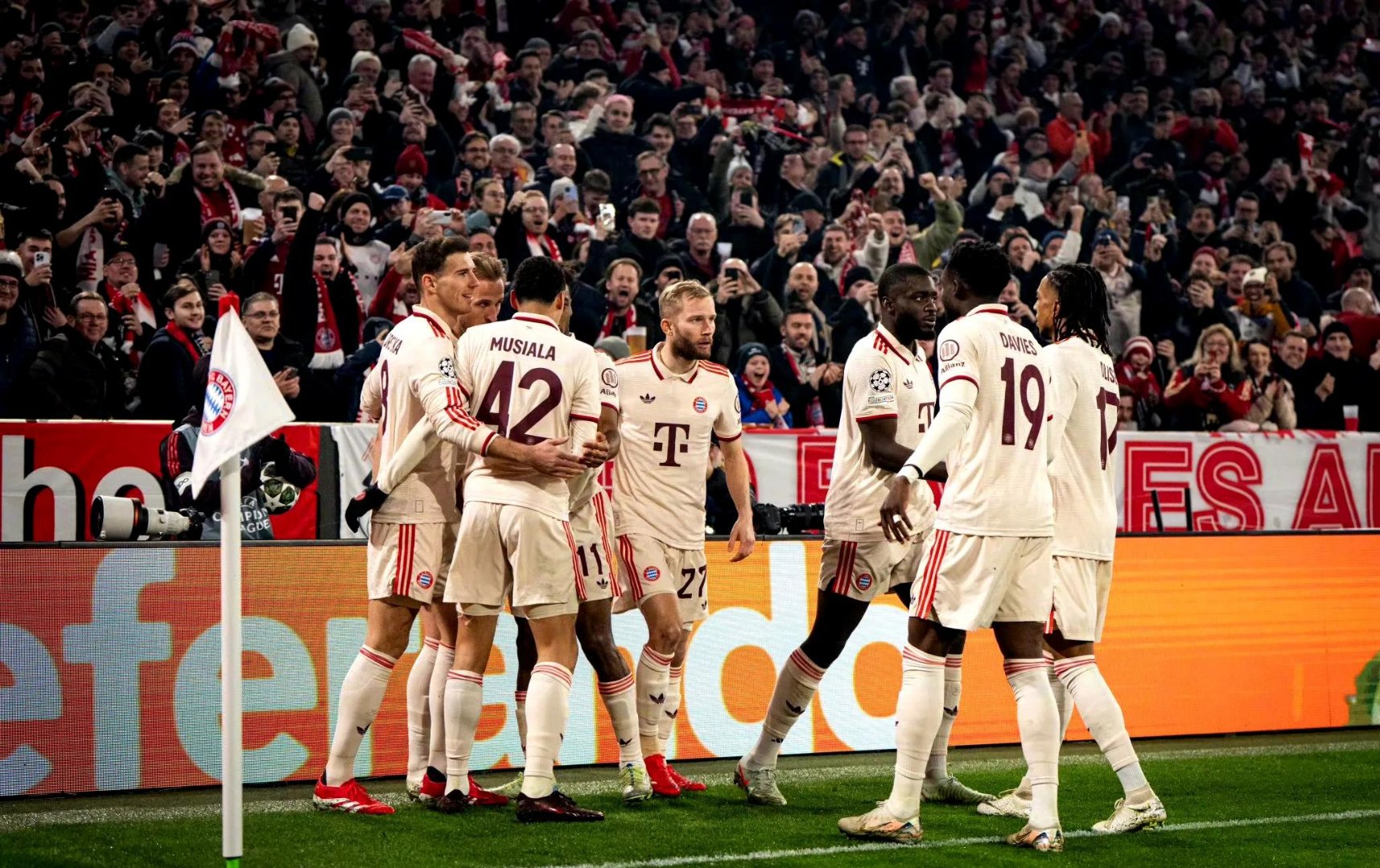 莱比锡红牛鏖战巴西，萨内三分雨点燃全场的简单介绍