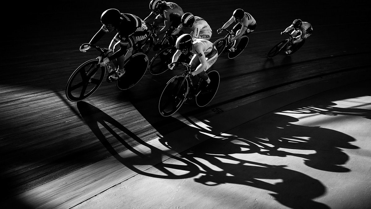 法国队完胜丹麦队，辛杜点燃赛场