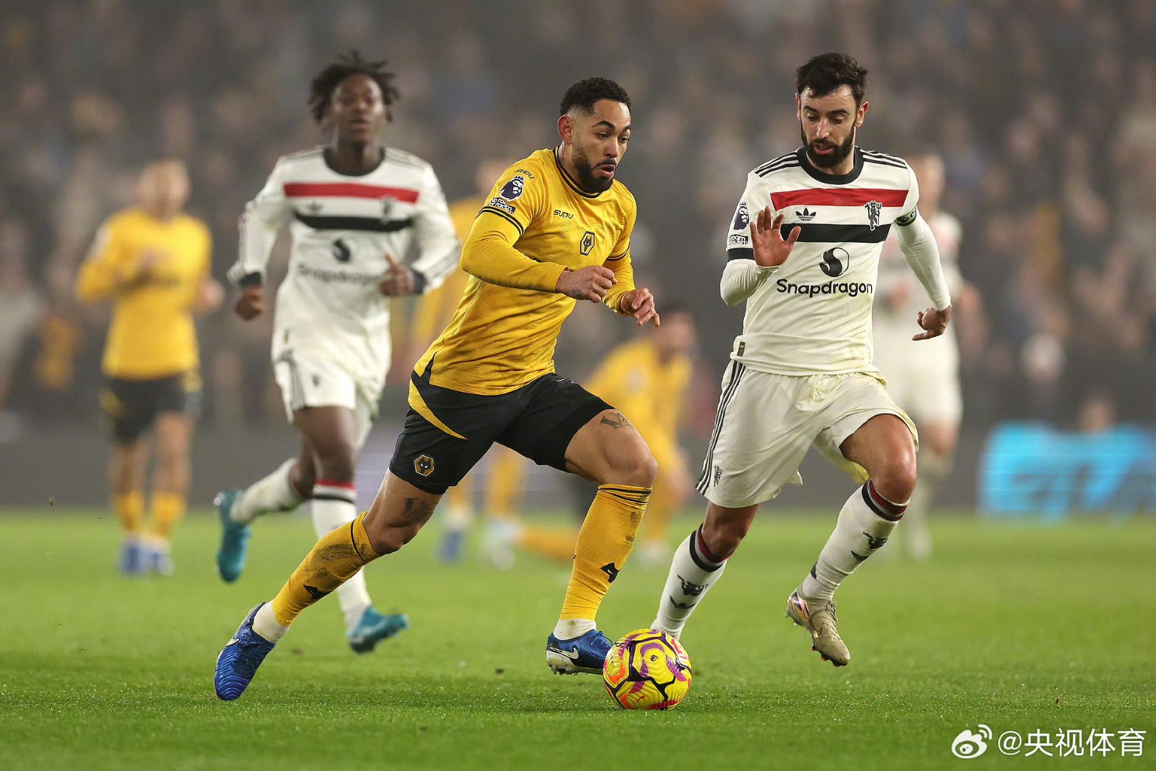 阿根廷碾压曼联，格列兹曼带队取胜