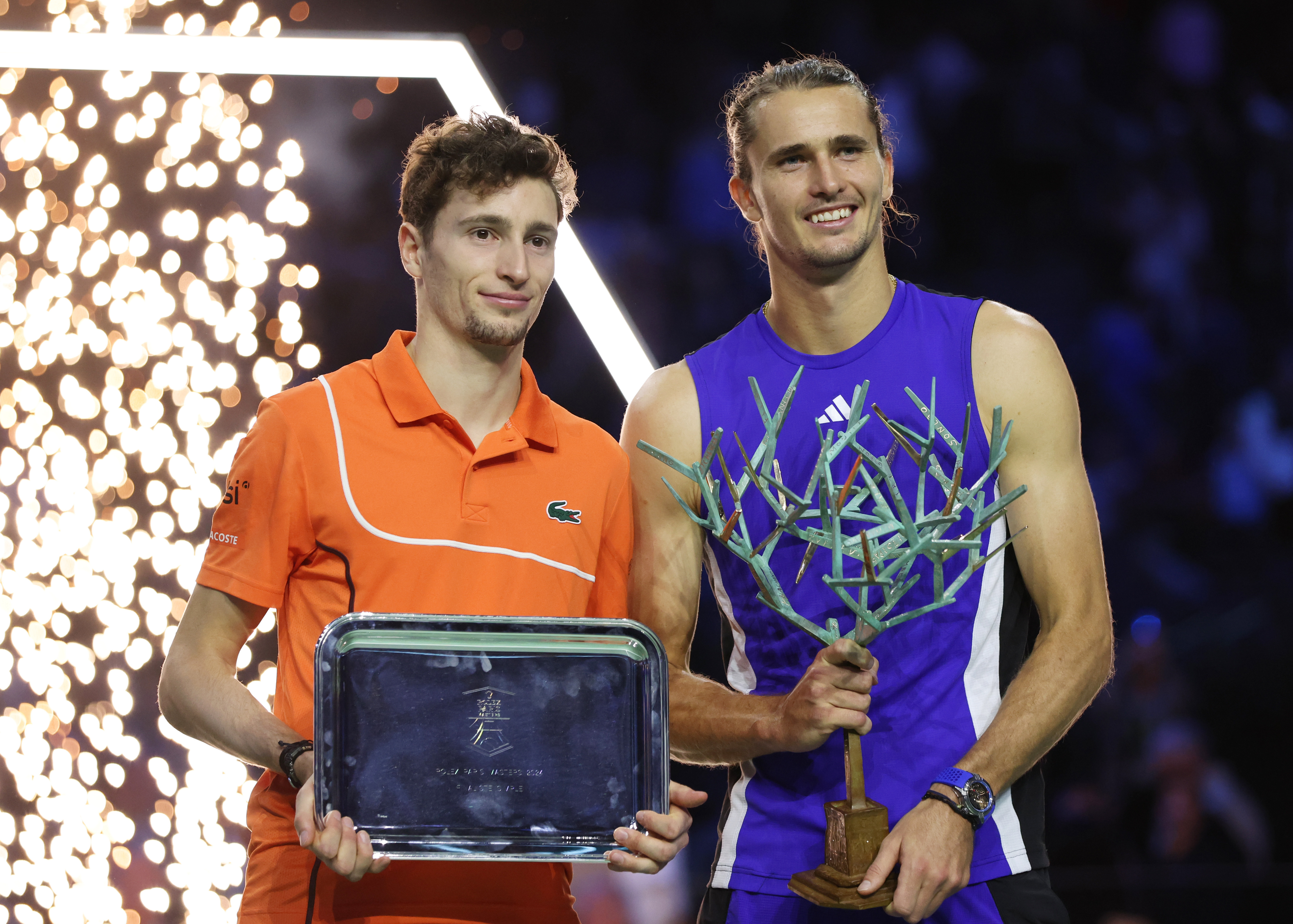 拉沃尔杯碾压联合杯，兹维列夫统治全场的简单介绍