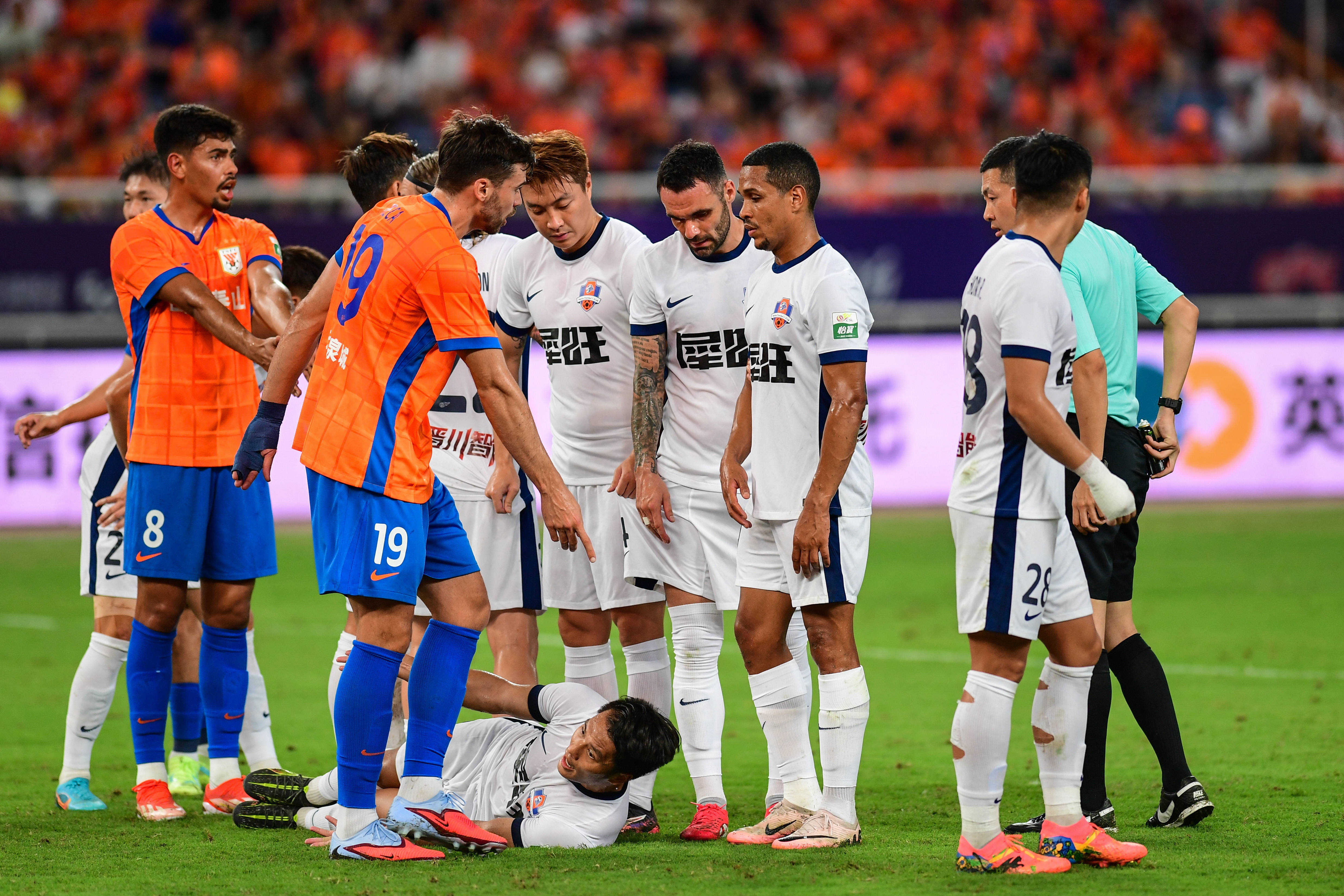 关于山东鲁能客场告负，球队遭遇低谷的信息