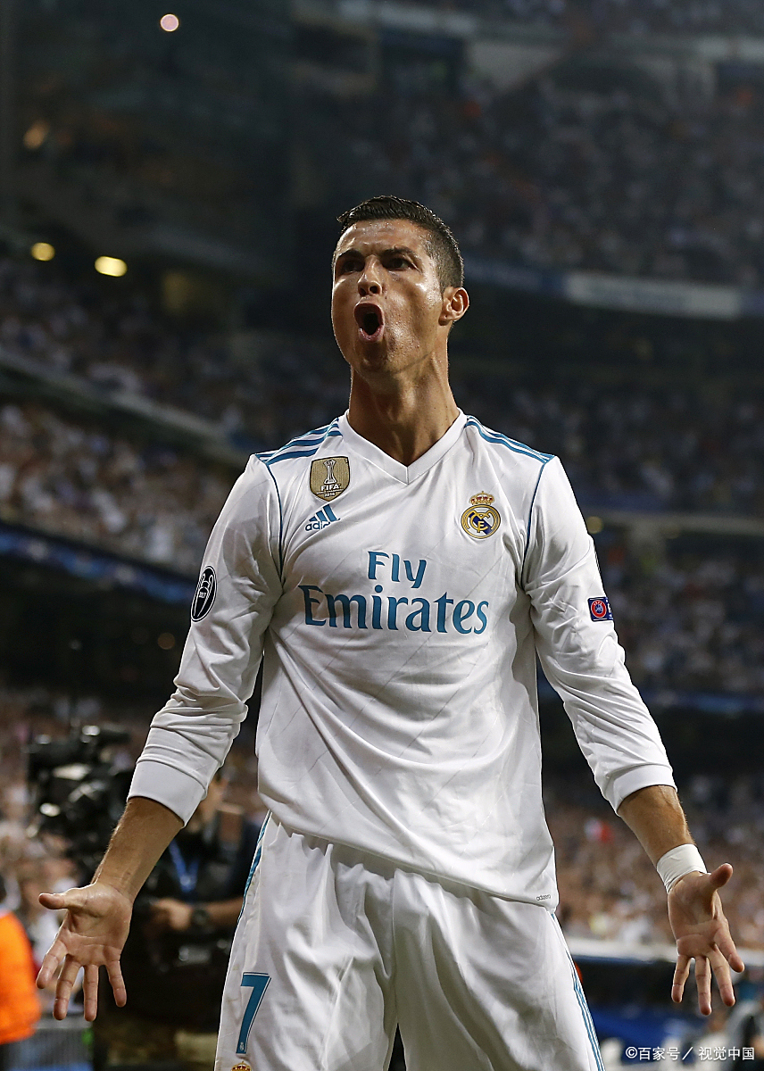 球员精彩表现赢得掌声,呼唤更多胜利 球员精彩表现赢得掌声,呼唤更多胜利