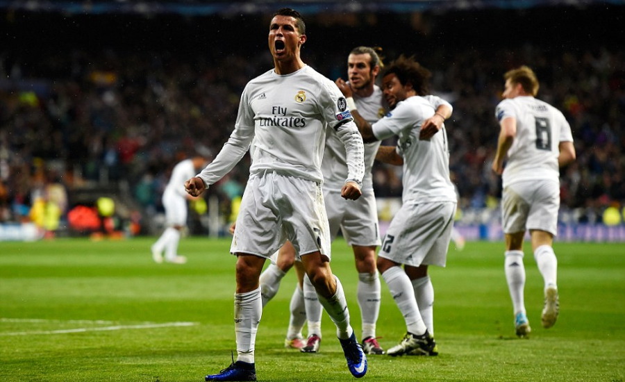 包含狼堡客场逆转，继续保持不败纪录的词条