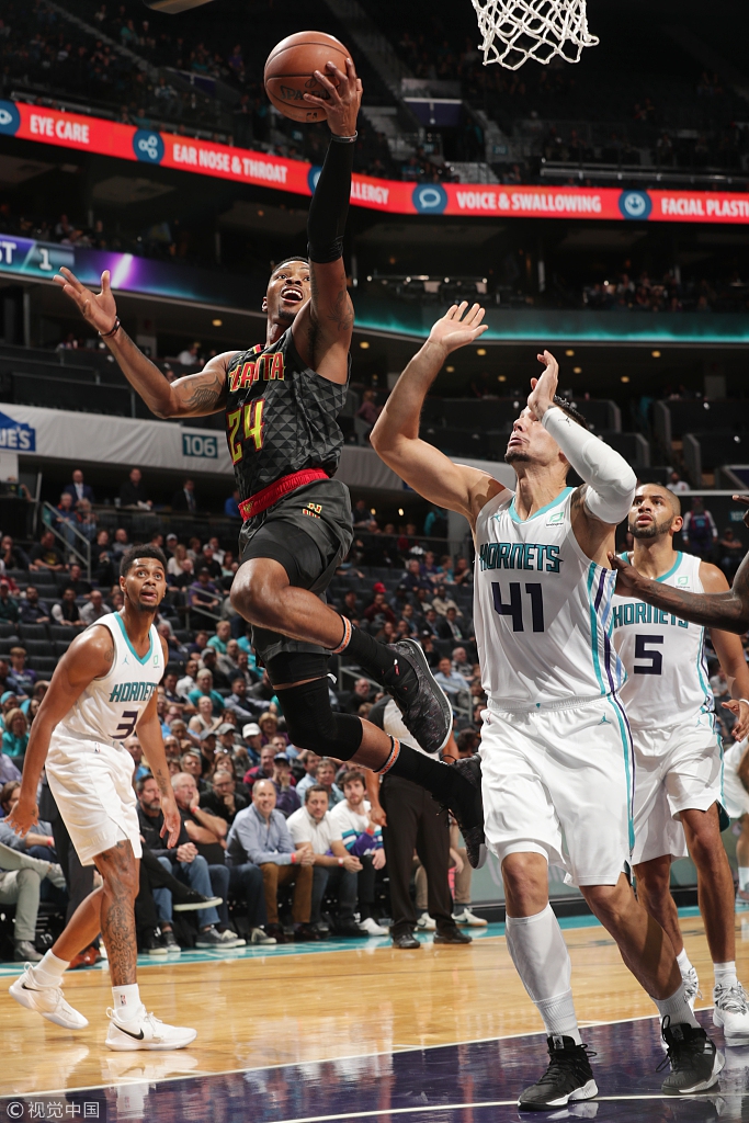 老鹰客场不敌黄蜂,遭遇失败 老鹰客场不敌黄蜂,遭遇失败