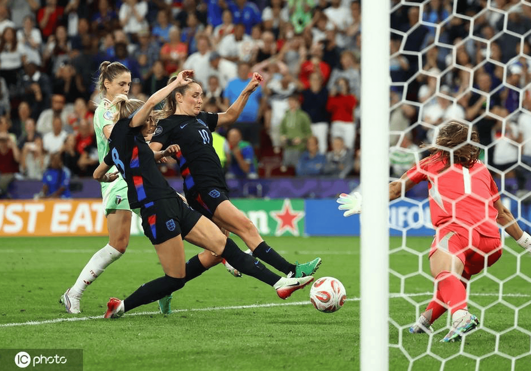 德国女足淘汰法国晋级半决赛