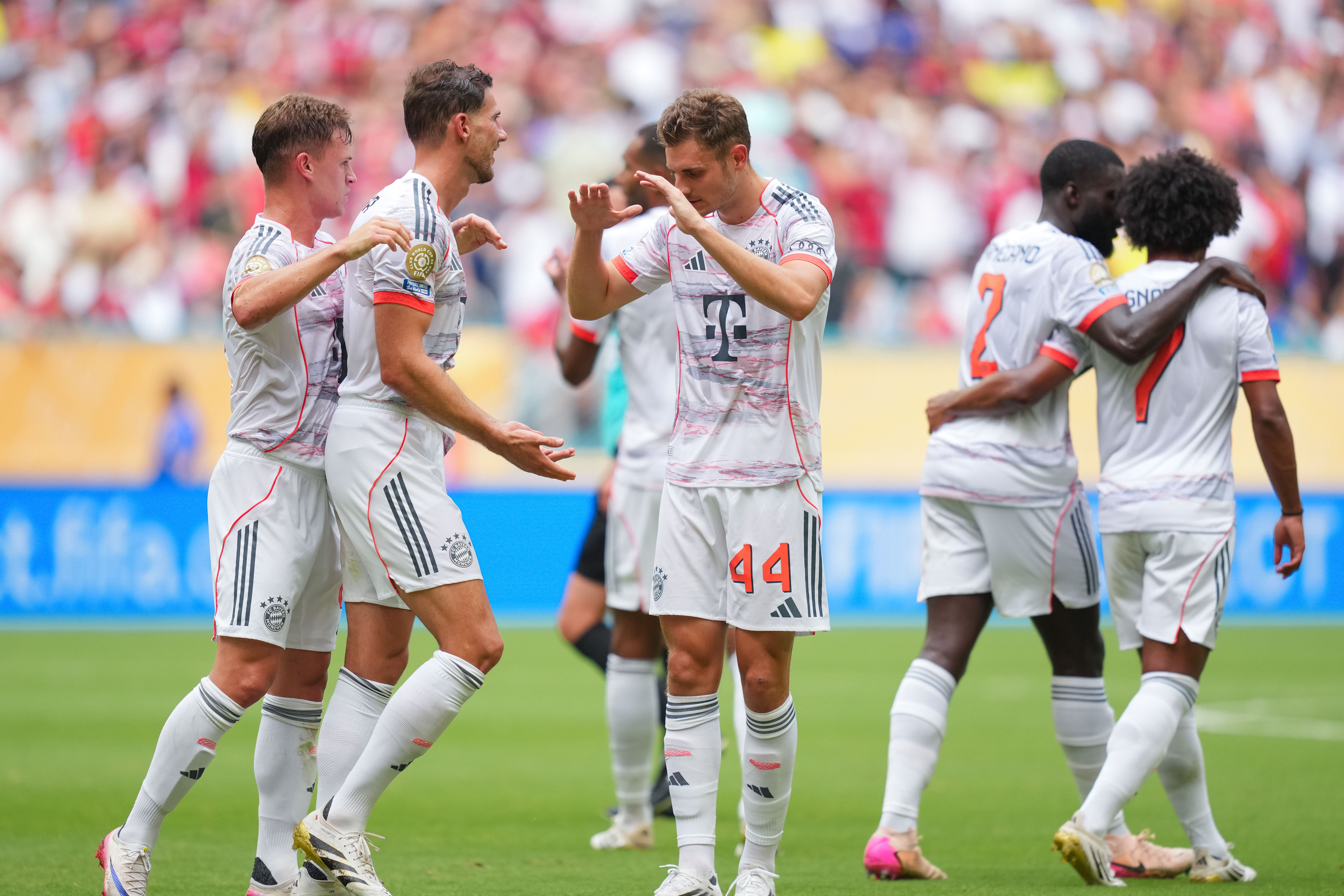 包含德国篮球联赛半决赛战果揭晓，拜仁慕尼黑晋级决赛的词条