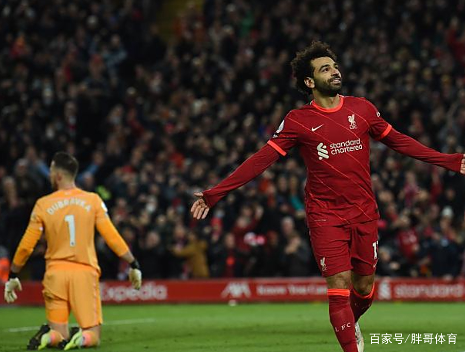 英格兰碾压利物浦，范佩西打破历史纪录