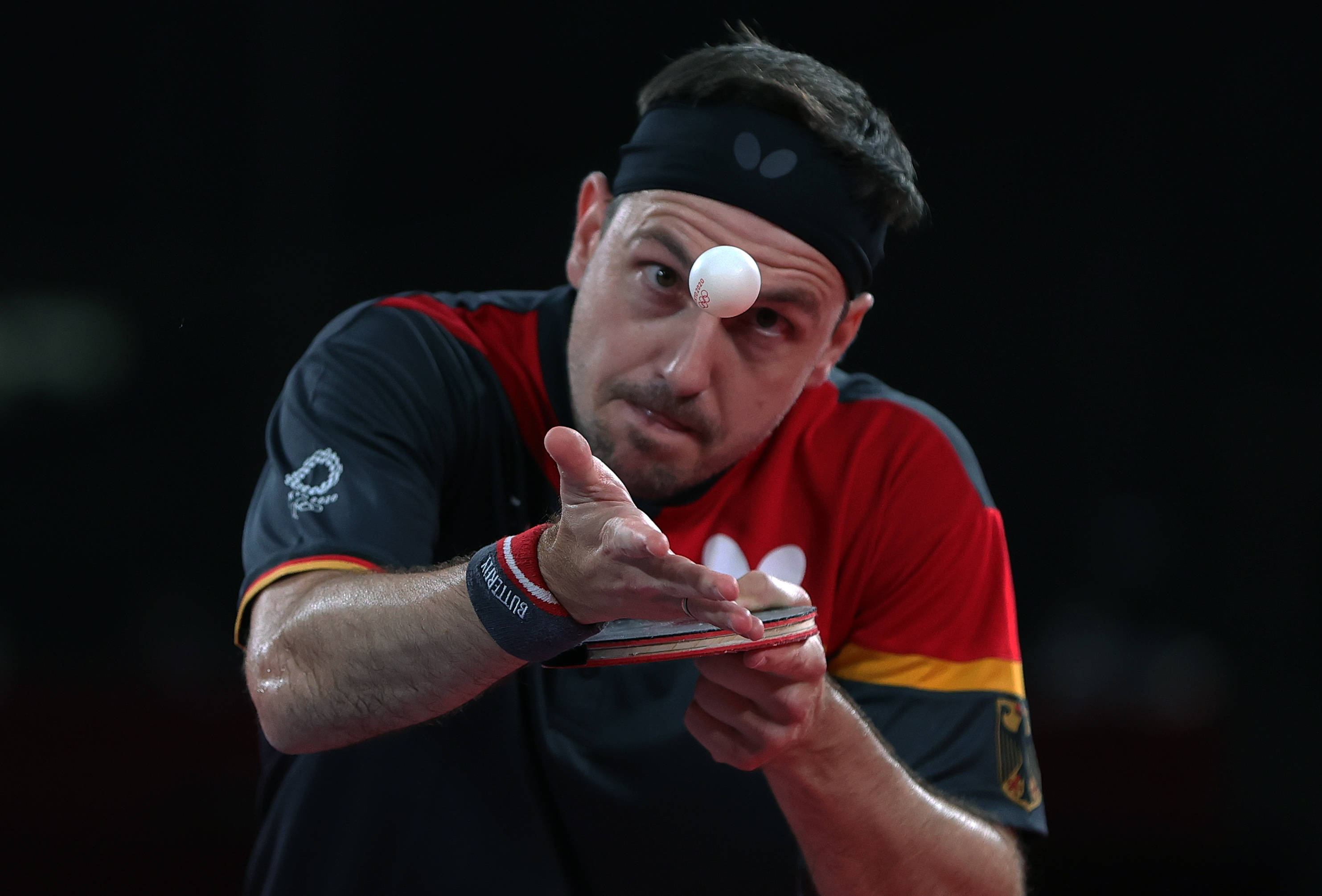 关于比利时乒乓球队强势英国乒乓球队，波尔送出助攻的信息