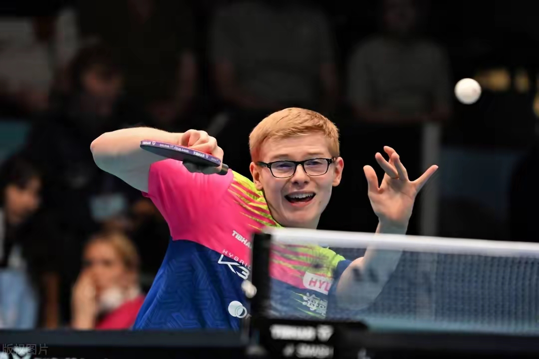关于比利时乒乓球队险胜德国乒乓球队，奥恰洛夫统治全场的信息