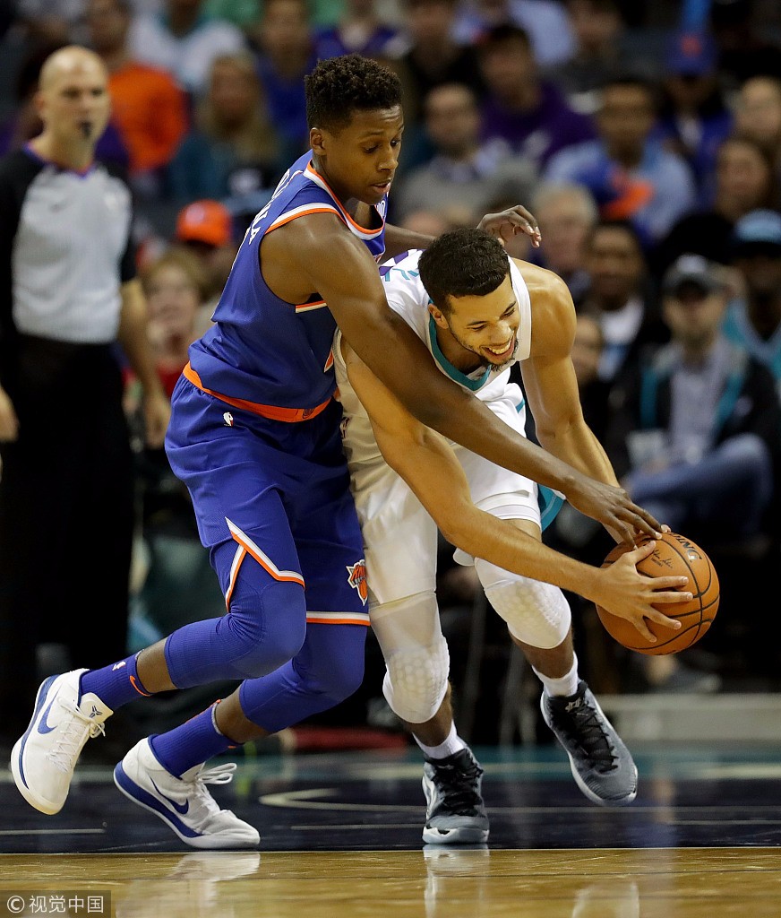 黄蜂爆冷猛龙,汉密尔顿惊艳世界的简单介绍 黄蜂爆冷猛龙,汉密尔顿惊艳世界的简单介绍