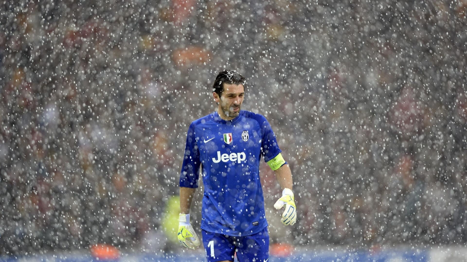 赛道上的独舞，阿尔瓦雷斯在F1年度争冠之夜拉开决定性差距