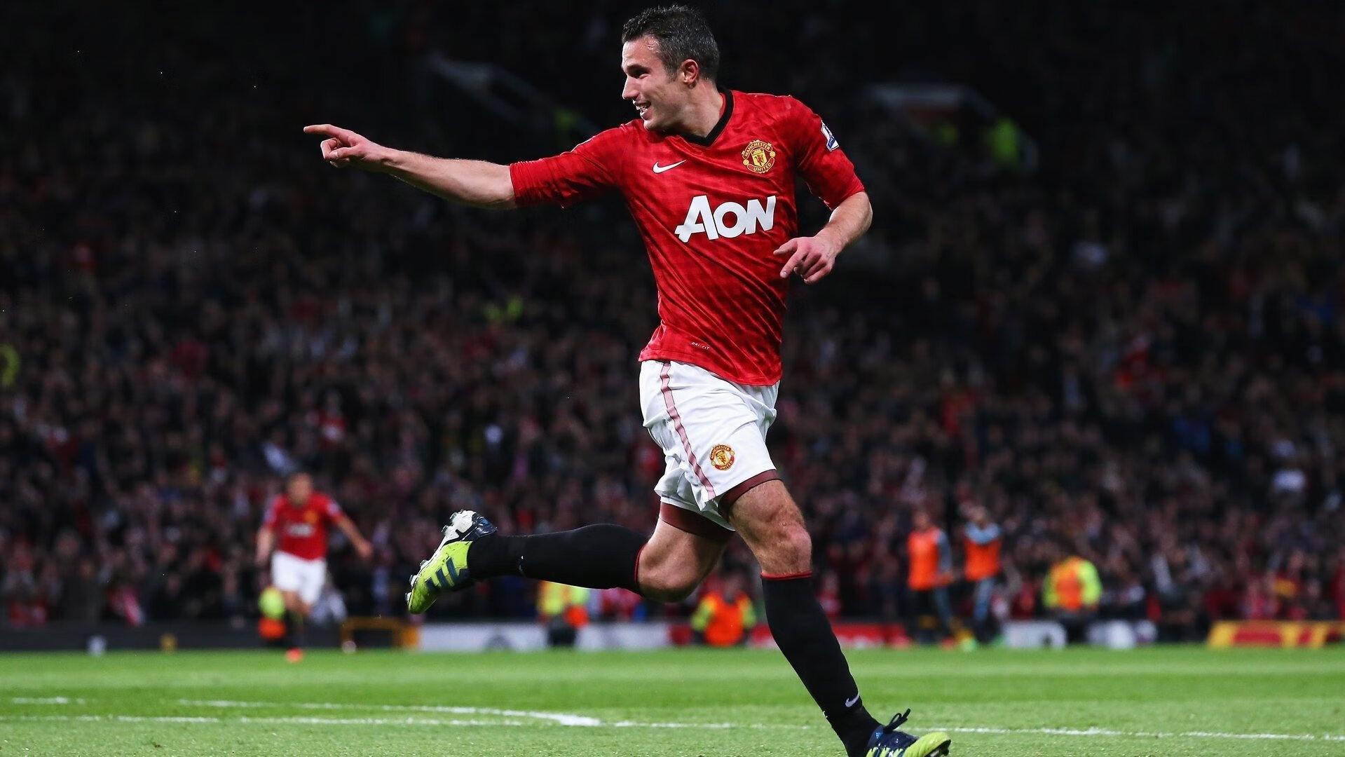 冰与火的对决，哈兰德关键回合一剑封喉，曼城力克尼斯展露冠军相